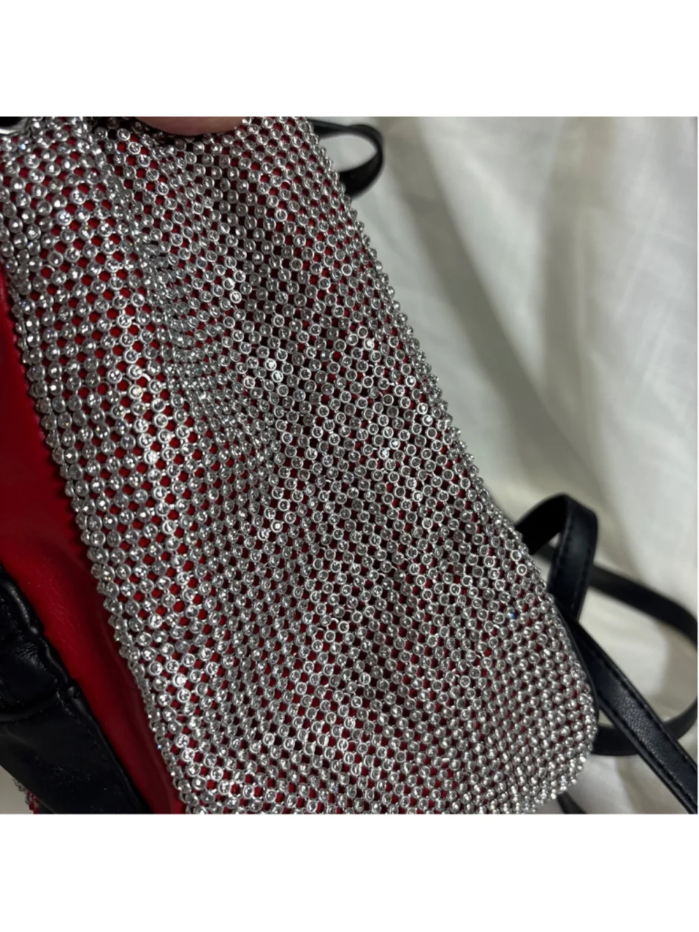 Disney Minnie Mouse mini-backpack. Sparkle in style new without tags adorable ! - Picture 11 of 13